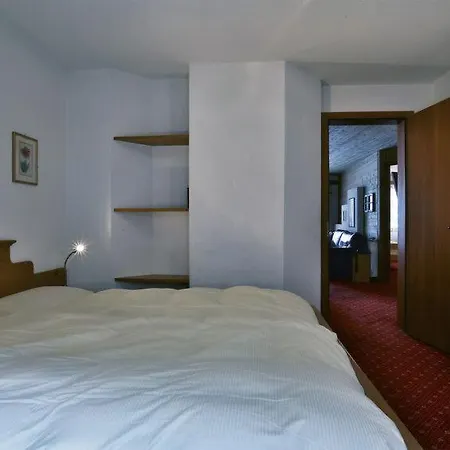 Sleeps 6 Wifi *